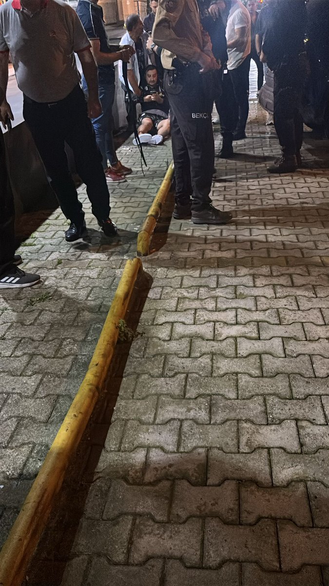 Serhat Akın kavacık taraflarında ayağından vuruldu adam hâlâ tweet atıyor