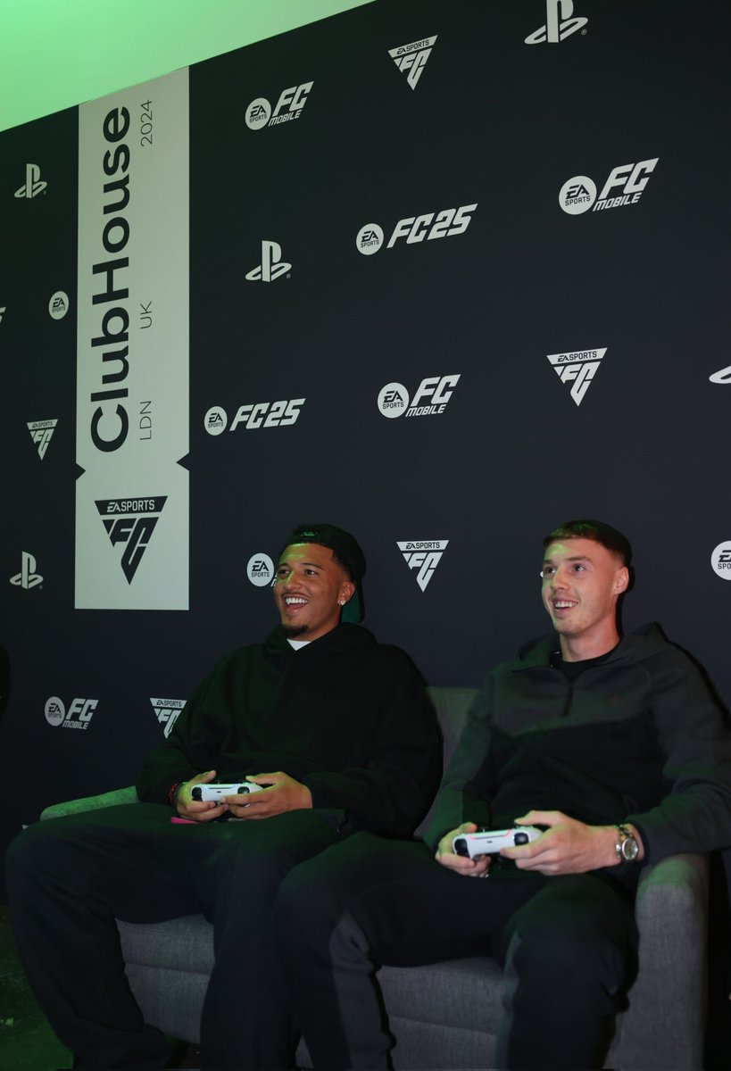 ChelseaInPhotos's tweet photo. Sancho &amp; Palmer #EAFC25 https://t.co/WQbl2x3HjA