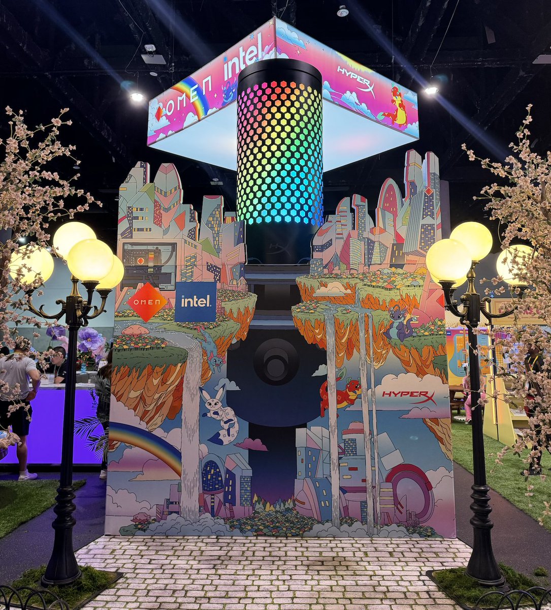 MarketInfinity's tweet image. Welcome to Glowtopia! An incredible adventure at @TwitchCon 2024, @OMENbyHP and @HyperX joined forces to create a high-tech realm where the Spirits of Fun infused the anime-inspired cosmos with boundless imagination and innovation. Over 5,000 attendees utilized 50  HyperX and…