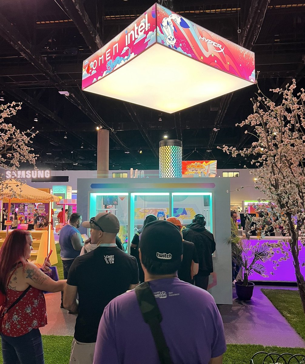 MarketInfinity's tweet image. Welcome to Glowtopia! An incredible adventure at @TwitchCon 2024, @OMENbyHP and @HyperX joined forces to create a high-tech realm where the Spirits of Fun infused the anime-inspired cosmos with boundless imagination and innovation. Over 5,000 attendees utilized 50  HyperX and…