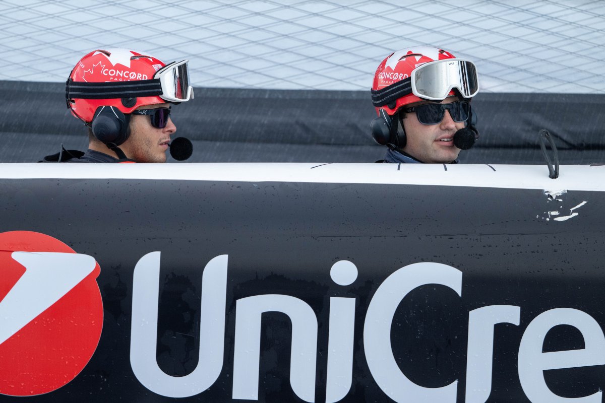 Royal Vancouver Yacht Club tweet media