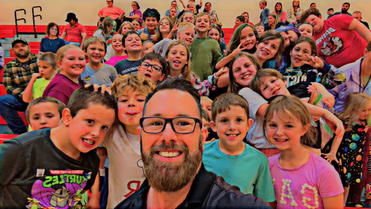 STEMLabOnTheGo's tweet photo. Family #fun, with America’s, “Mr. Science” and Kentucky’s most popular family #science night, Hooked on Science, at Owingsville Elementary School.
👀 https://t.co/sl0ySR4a31
#HookedOnScience #MrScience #STEM #ScienceNight #KYSTEM https://t.co/5XeKKjNk35