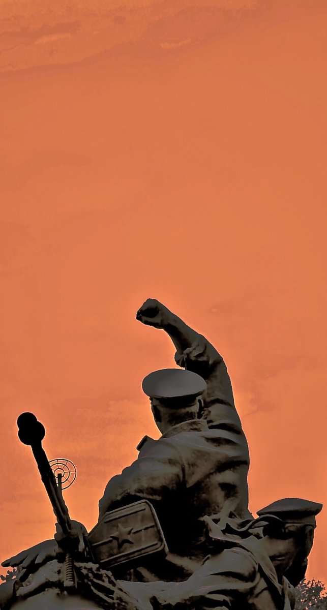 luminatecapture's tweet photo. Anger - Korean War Memorial. North Korea

#northkorea #statue #warmemorial https://t.co/EP7U4za7Ny