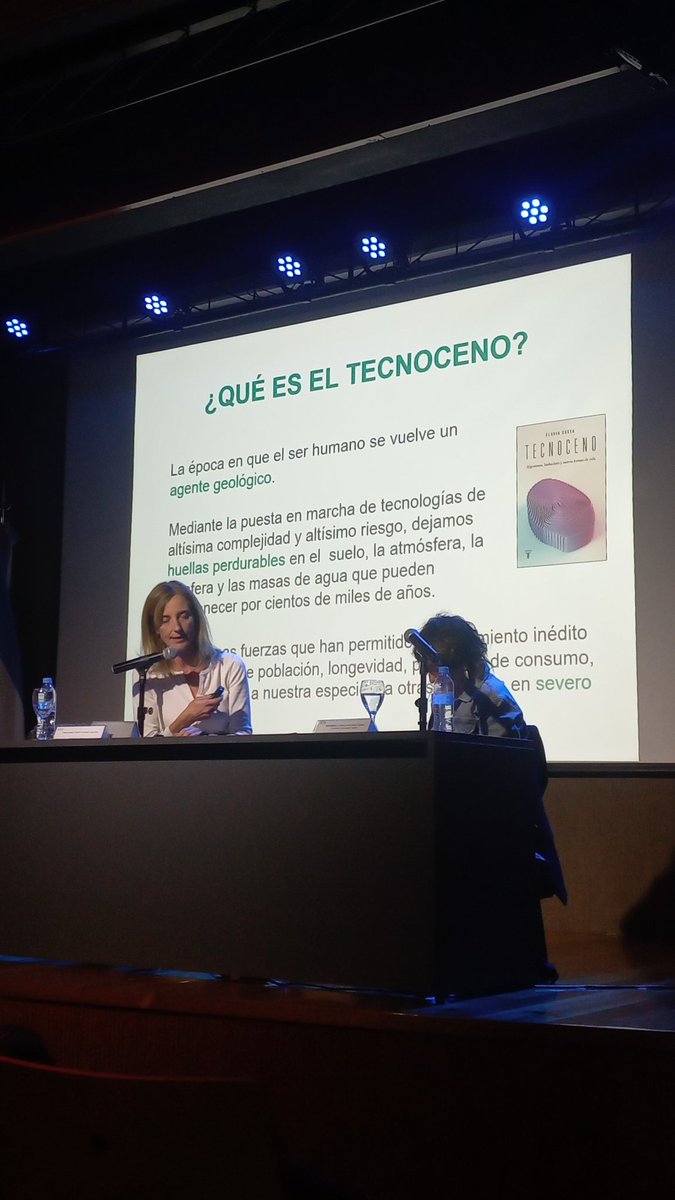 Placer escuchar a <a href="/FlaviaCostaTW/">Flavia Costa</a> en <a href="/oeiarg/">OEI Argentina</a>