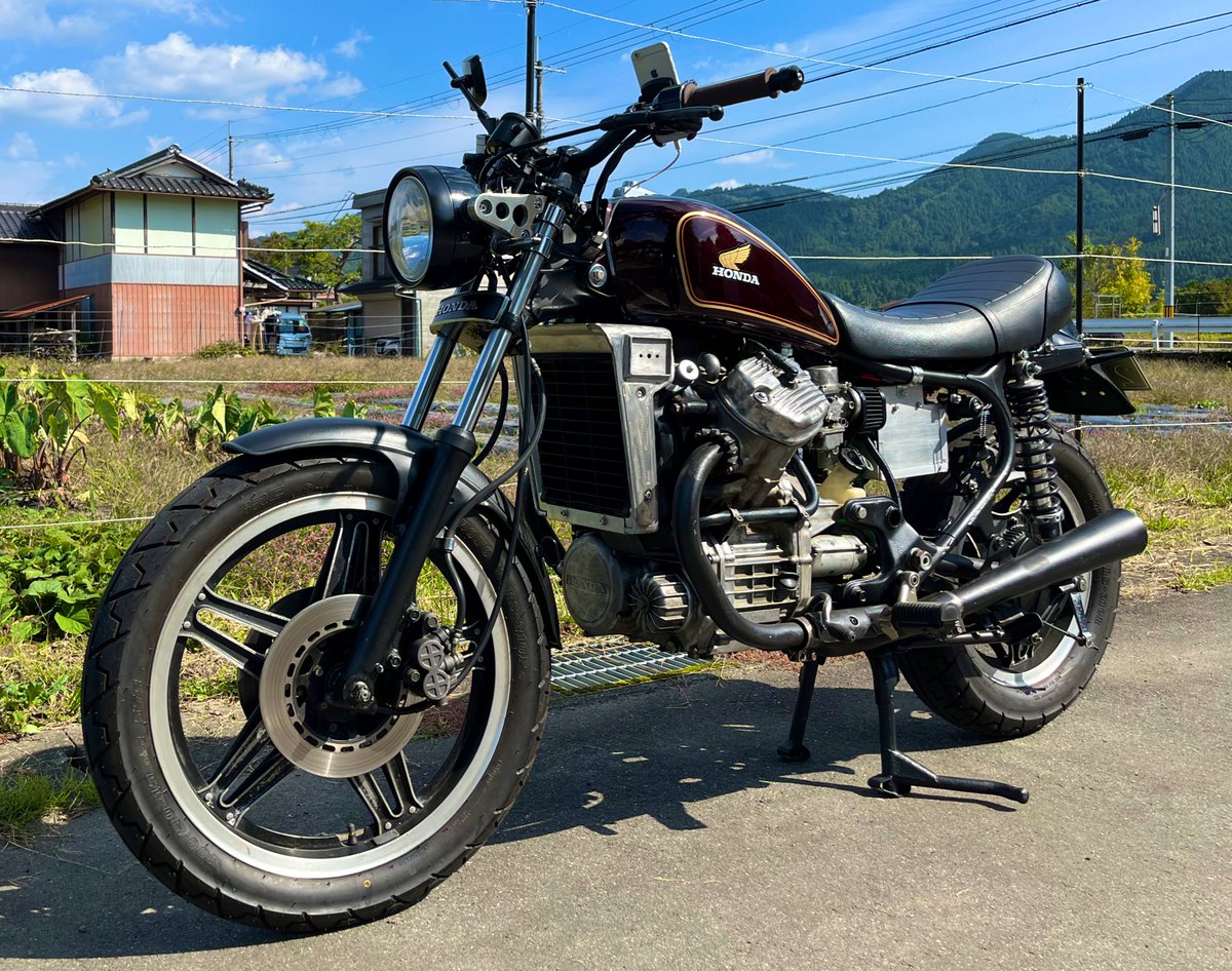 Autorama_Hirano's tweet photo. #ノーマルから作りました #GL400 https://t.co/napO7ITjsv