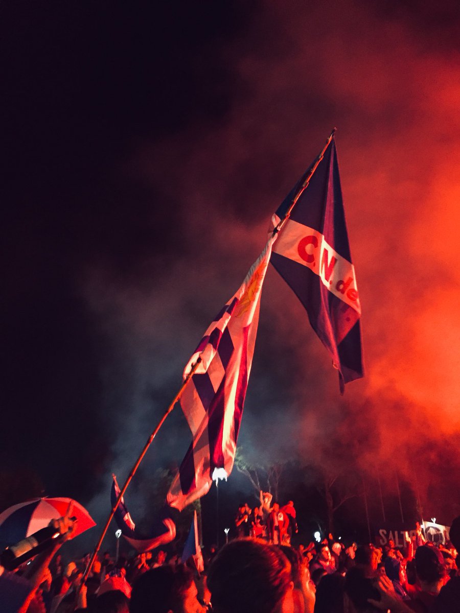 te amo por y para siempre Nacional.  Somos la banda que nunca abandona