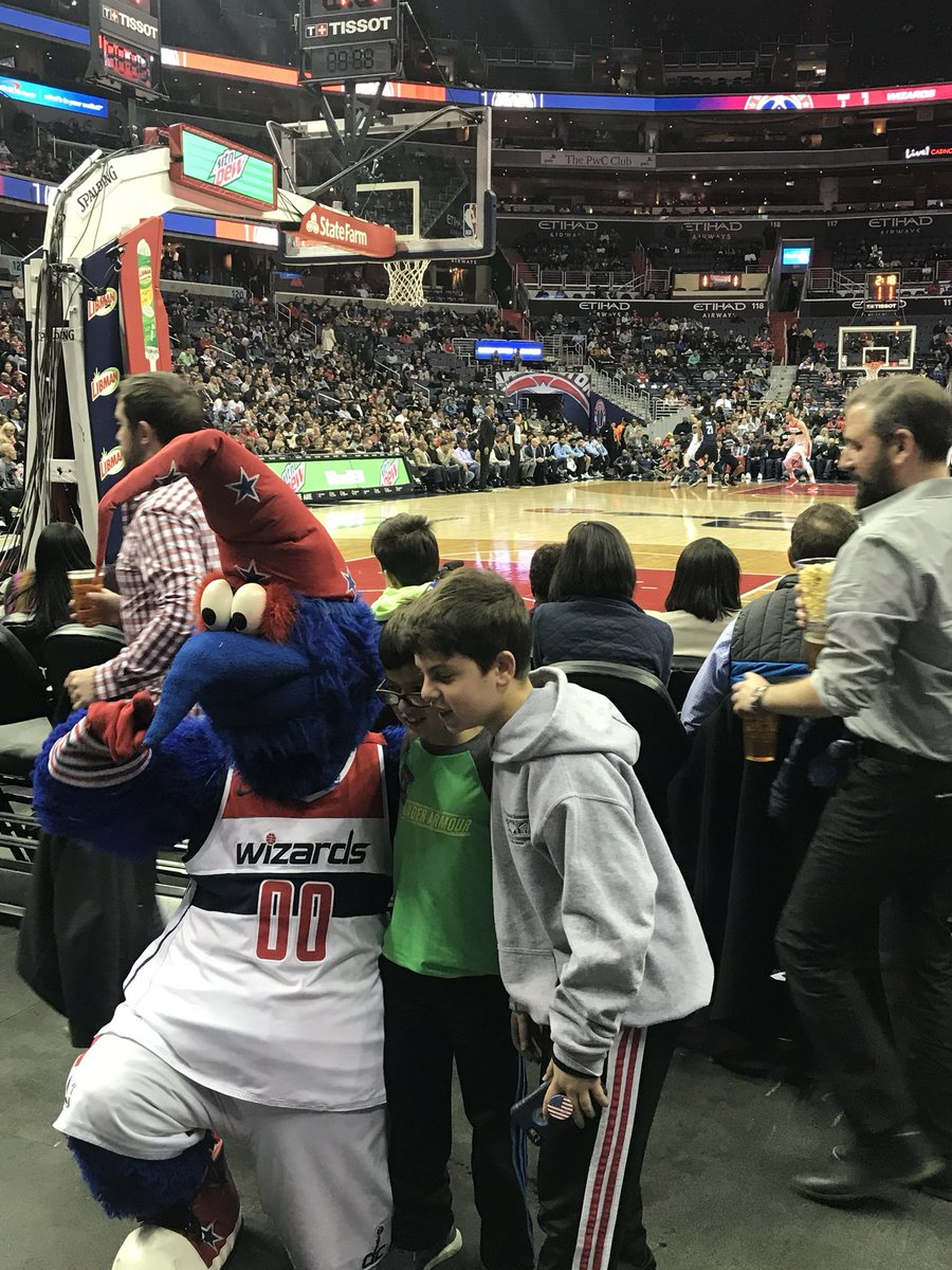 Life update: I’m excited to announce i’ve joined the <a href="/InsidetheWiz/">Inside The Wizards on Fan Nation</a> team covering the Washington Wizards, the first team I ever saw live! I’m super pumped to take on this new role, and my first article is ready to read! #ForTheDistrict

 Here’s me 10 years ago at a game with G-Wiz