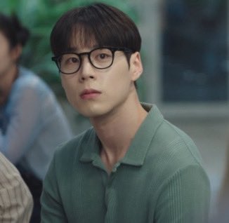 공중파 비주얼이 이정도인데
왜 수납햇냐머진이대가리꺠