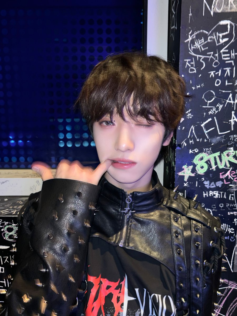 xikers_official's tweet photo. [#유준] 🖤락스타 유준🖤
#xikers #싸이커스 https://t.co/Qk5xMCHdIq