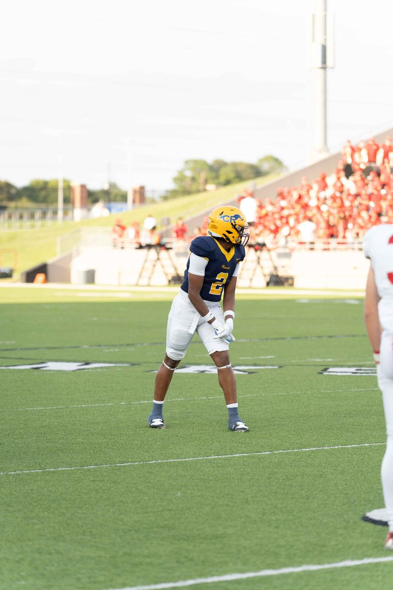 DeuceBlaylock's tweet image. It’s a blessing to get to play this game! #ChessNotCheckers #MWT @CyRanchFB @CoachScottTX @WRAB50 @ChampBlaylock