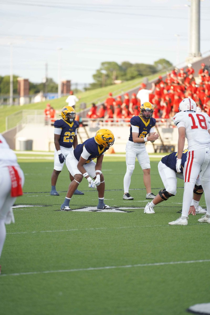 DeuceBlaylock's tweet image. It’s a blessing to get to play this game! #ChessNotCheckers #MWT @CyRanchFB @CoachScottTX @WRAB50 @ChampBlaylock