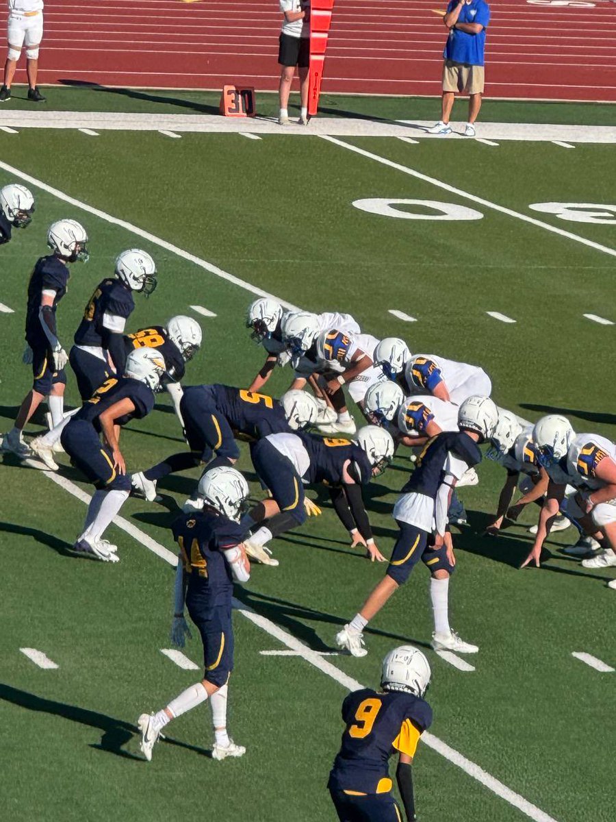 boulder_hs's tweet photo. Freshmen Football Team with the win over Moapa Valley. #bchs41 #bchsfootball https://t.co/FgUJmDnTwf