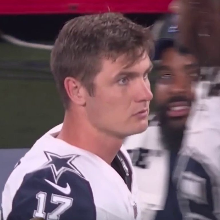 NFLonFOX's tweet photo. Brandon Aubrey missed his first career 50+ yard FG 👀 https://t.co/udRUG6WhAF