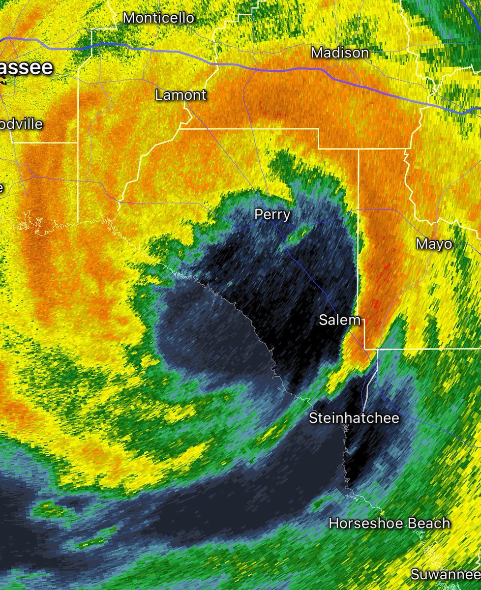 BlakeRHammond19's tweet photo. Landfall. 11:19 PM EST. Make A Wish, Helene has touched down.
#helene #landfall #florida #perryfl #perry #hurricane https://t.co/5ifuwuLcwc