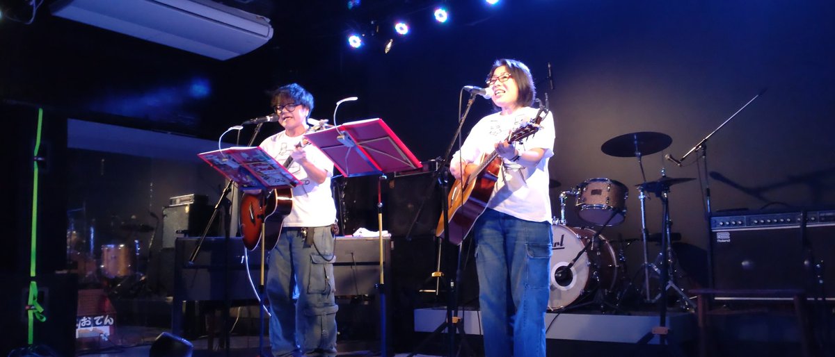 Guny_vanira_888's tweet photo. 咲夜のお話しぃぃ
Part(੭ ᐕ)੭フォォオオォォォ!
THE OVER ALLSさん
ノスタルジックな昭和歌謡楽しいのよねぇぇぇ
ヾ(*´∀`*)ノキャッキャ
#THEOVERALLS
@livehouse_uhu https://t.co/IPo07Y6bfa