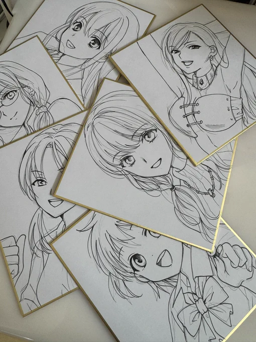 カーボンとかよくわからないので色紙はノープランで直接描き始めるタイプです✒️
梱包完了したので近々発送しますね⸜🌷︎⸝‍
本当に心ばかりですが遅れてしまったお詫びのグッズ付けております… 