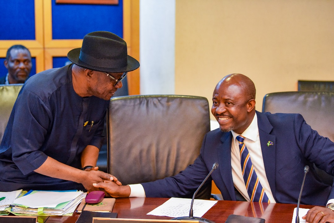 SimFubaraKSC's tweet photo. In consideration of the sacrifices of our teachers, the State Executive Council meeting today approved the service extension again of Rivers State teachers from the initial 60 to 65 years and from 35 to 40 years of service whichever comes first. https://t.co/F1eoPmxezy