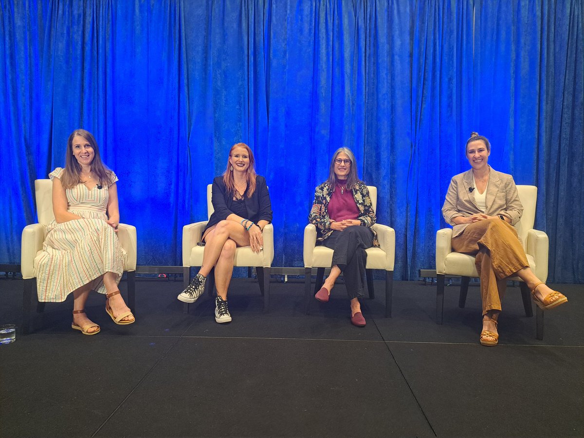 GlobalGenes's tweet photo. &amp; that's a wrap on Day 1 of Week in RARE! Whether in-person or virtual, we're so glad to have had a great day with our awesome speakers, moderators, exhibitors, and more! 🎤🎉 #WeekInRARE #RAREAdvocacySummit https://t.co/ov6gwVIyCp