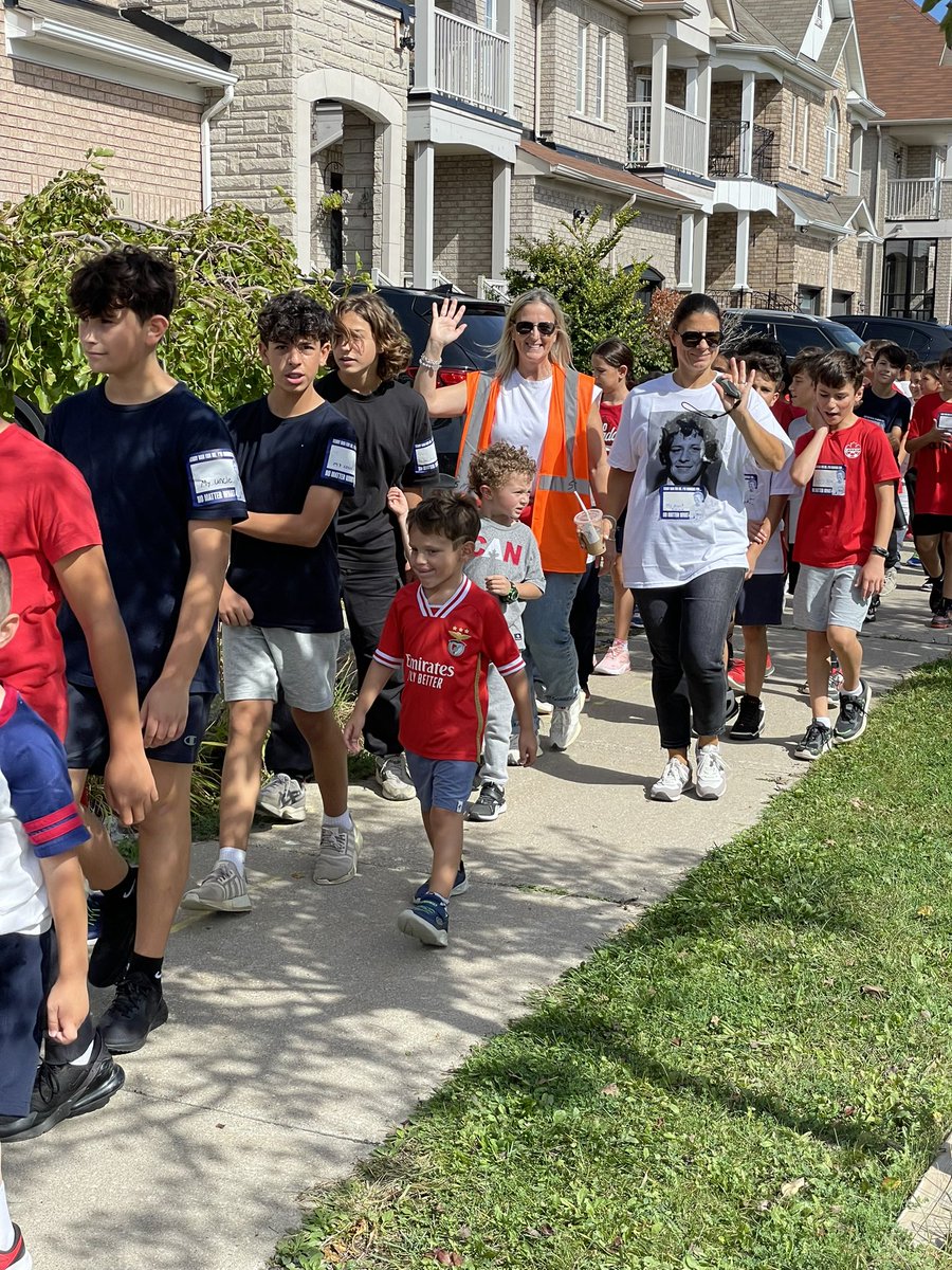 SMSVaughan's tweet photo. Incredible afternoon at our SMS Terry Fox walk. Students were inspired, happy, and pumped. Great energy and glorious sunshine. 🇨🇦👟☀️😇
Thank you, Trustee Wigston for joining us!🤗 @WigstonJennifer @SO_AIafrate https://t.co/GYQv2O1HFQ