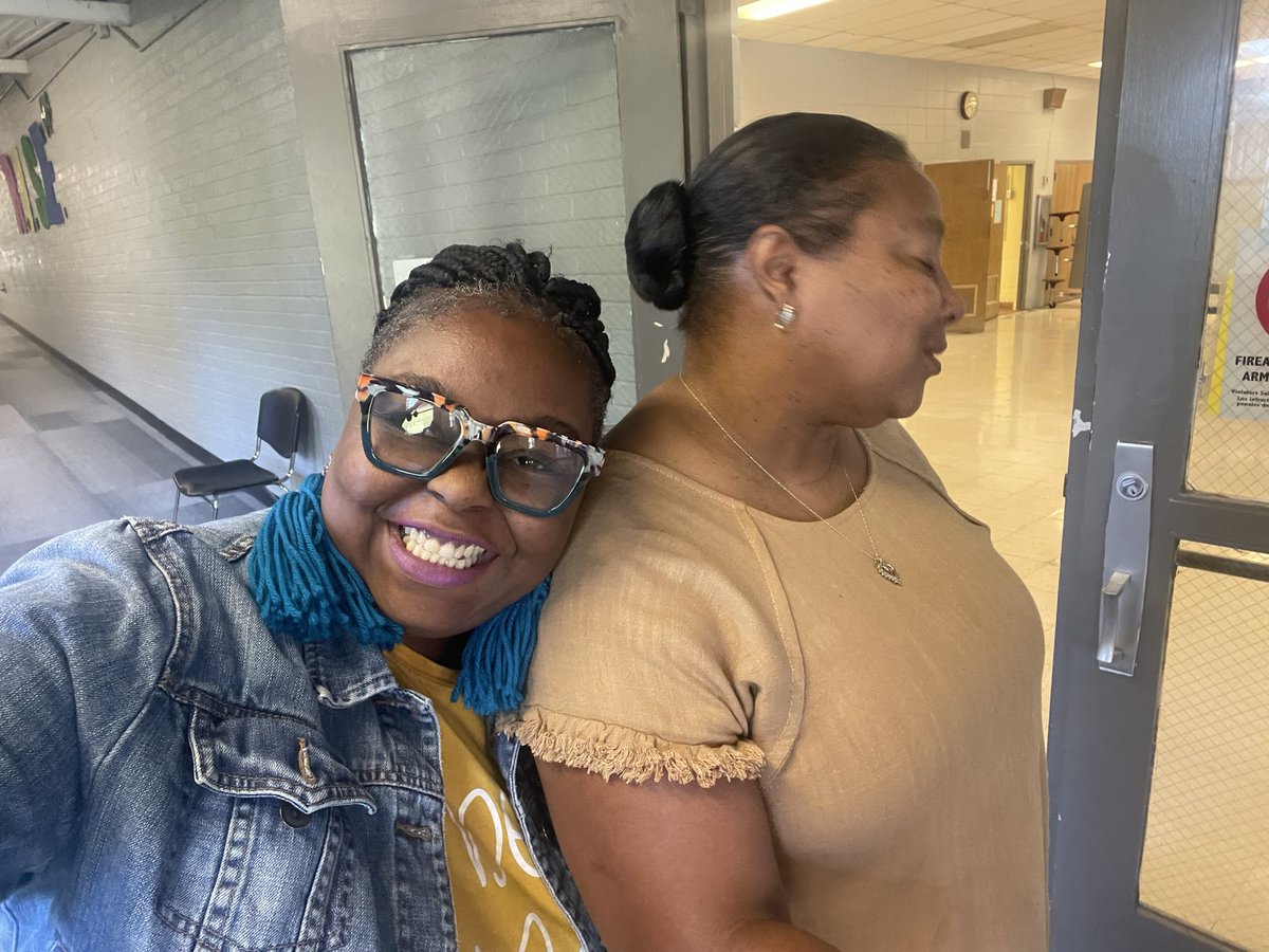 Pamela S. Davis, Ed. S. (@appsdavis) on Twitter photo Today we wore gold💛 in support of Hope forAutumn Foundation forGive Hope Day! <a href="/JEFCOED/">Jefferson County Schools</a> Today we wore gold💛 in support of Hope forAutumn Foundation forGive Hope Day! <a href="/JEFCOED/">Jefferson County Schools</a>