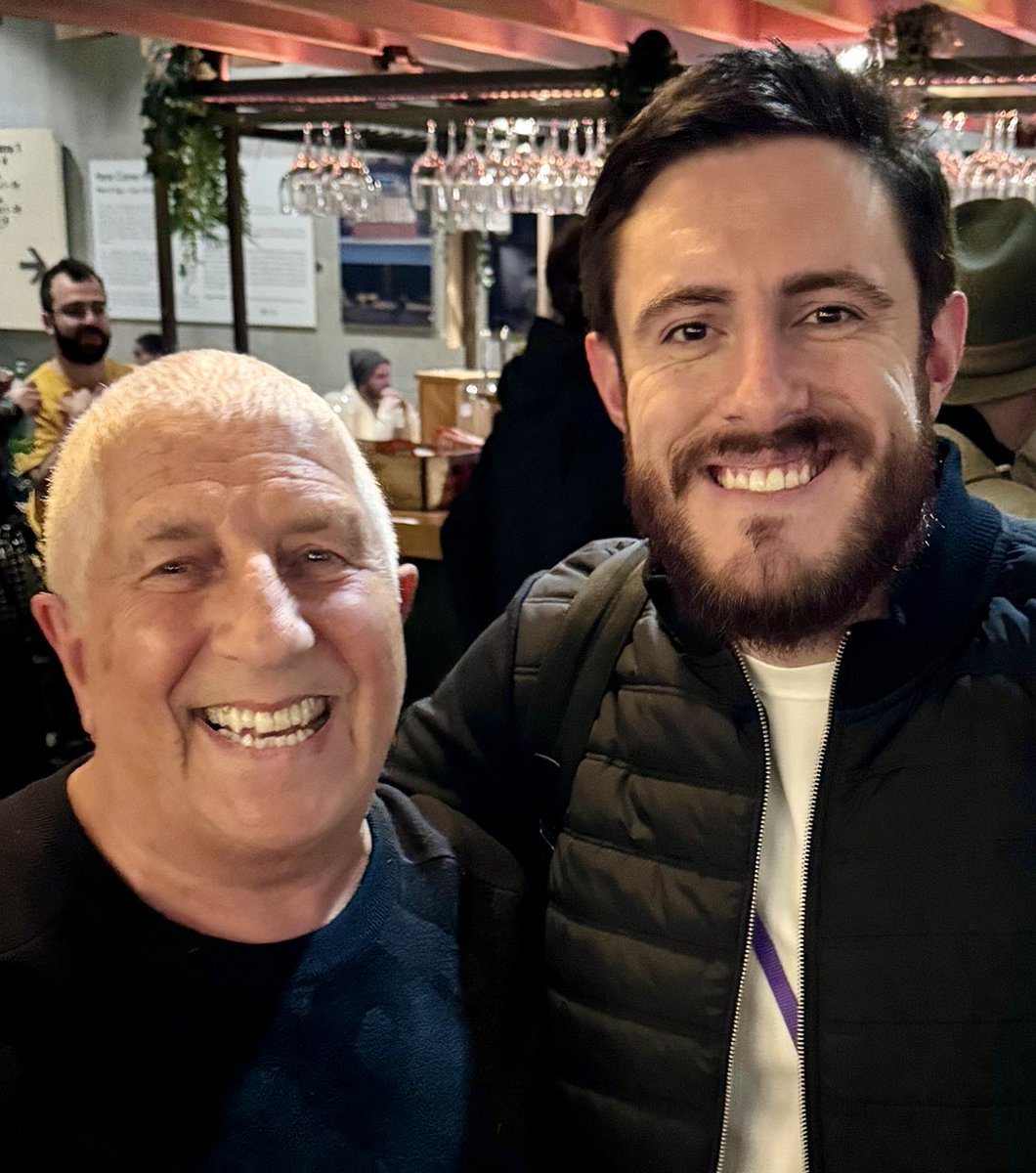 Just seen Two Of Us <a href="/HOME_mcr/">HOME</a> congratulations to <a href="/BarrySloane/">𝙱𝚊𝚛𝚛𝚢 𝚂𝚕𝚘𝚊𝚗𝚎 (𝙾𝙵𝙵𝙸𝙲𝙸𝙰𝙻)</a> &amp; Jay Johnson who play John and Paul. As some one who lived through those times this last meeting of these 2 giants shows how lost they both were. Their complexity's &amp; vulnerability works so well in this amazing play