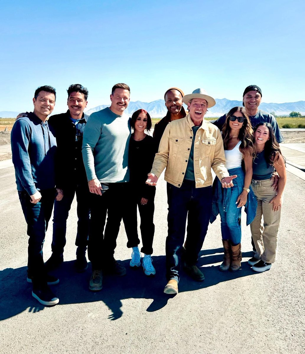 We’re excited to announce HGTV’s renovation battle, Rock the Block, is coming back in Spring 2025! This next season will feature Veterans vs. Rookies! 

📸: <a href="/typennington/">Ty Pennington</a> 

#designcompetition #rocktheblock #regalideas