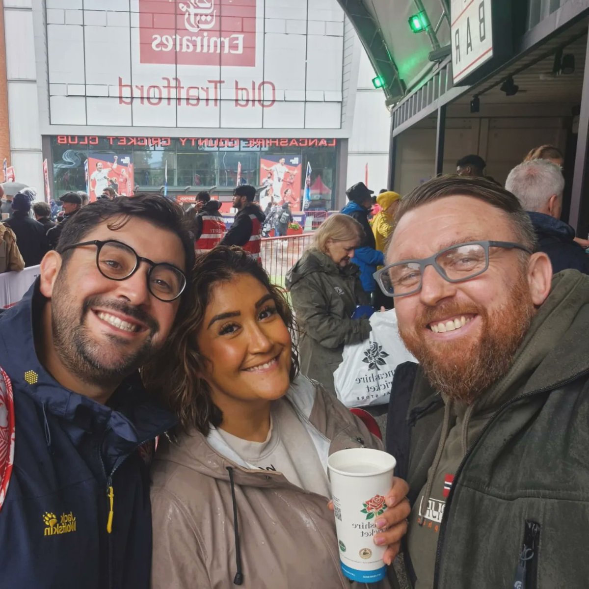daniellereed's tweet photo. How lucky am I to have these two as my besties(brother and hubby) 🧡 beyond blessed https://t.co/1aADhdDRvF