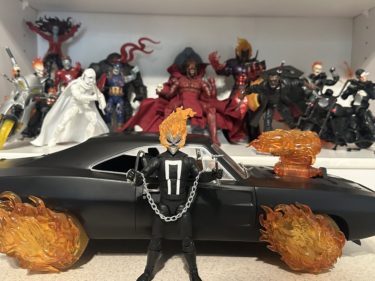 Nandough214's tweet photo. Strange Tales case is en route,then I’ll finish my “Halloween decorations’ https://t.co/o2EKmGJPRm