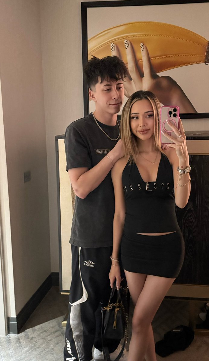 YenSauce's tweet photo. celebrating the both of us signing each of our own new job contracts this week & our anniversary in our favorite place on earth today ๐ซถ
thank you God as always, thankful for the memories & SO excited for new beginnings!! โค๏ธ https://t.co/BkXNPQdhB8