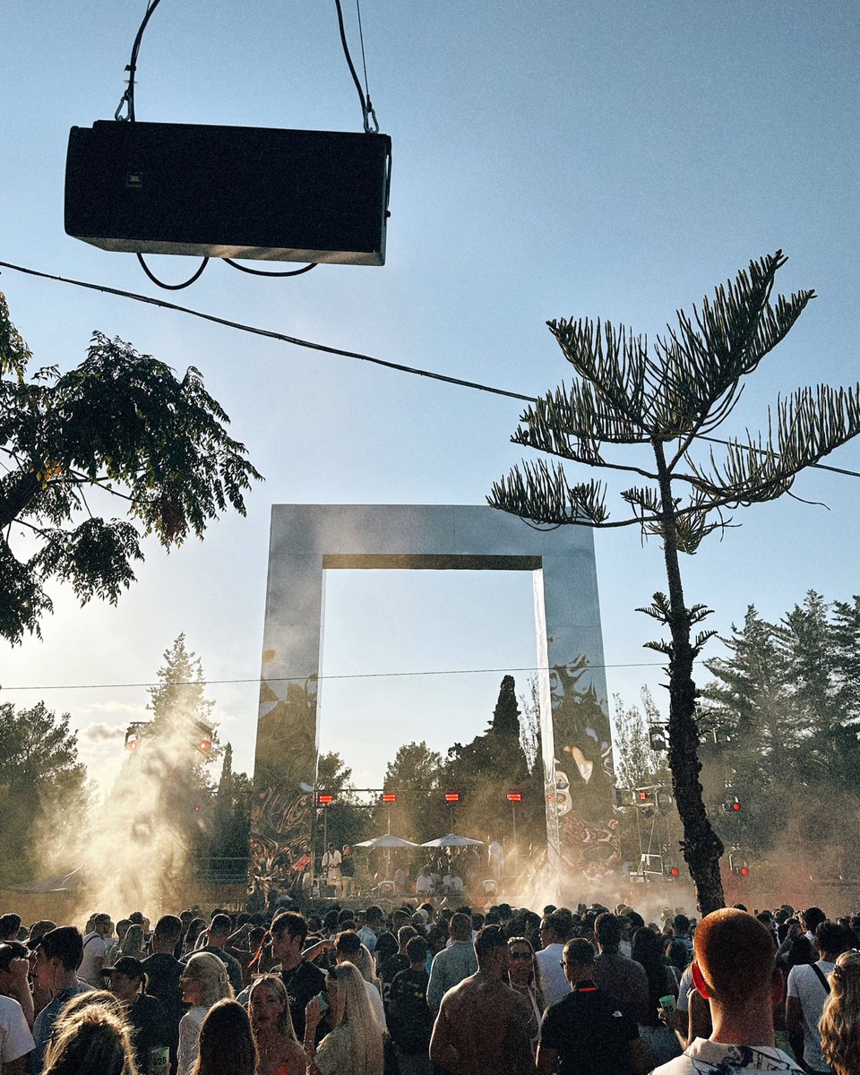 ibizaspotlight's tweet photo. Who doesn’t love a daytime party? 🌞🎶 https://t.co/scnBk5VTwb