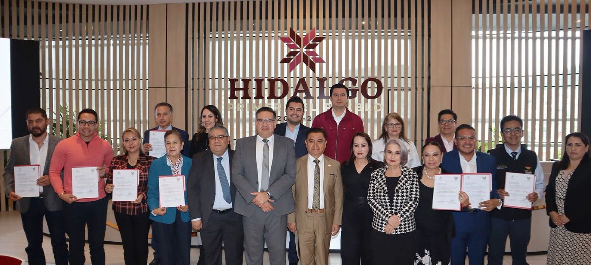 Esther_RamirezV's tweet photo. Llevamos a cabo la Tercera Sesión Ordinaria 2024 del Consejo de Armonización Contable del Estado de Hidalgo #CACEH, en la cual nos acompañó Juan Torres García, titular de la Unidad de Contabilidad Gubernamental de @Hacienda_Mexico y secretario técnico del Consejo Nacional de Armonización Contable, así como Cornelio Rico Arvizu, presidente del Sector Gubernamental en el Instituto Mexicano de Contadores Públicos.

En esta sesión se tomó protesta a los nuevos integrantes del #CACEH y se dio a conocer el Informe de Resultados del primer trimestre del 2024, realizada mediante el Sistema de Evaluaciones de la Armonización Contable #SEVAC en la cual se destacó a Hidalgo por su grado de cumplimiento alto.