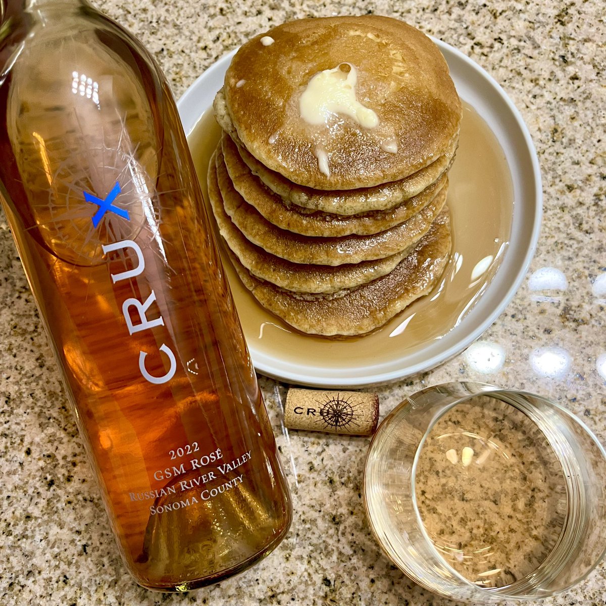 _drazzari's tweet image. #NationalPancakeDay with a GSM Rosé by @cruxwinery from RRV. There’s a nose of strawberry, watermelon and light pepper with tastes of peach, kiwi and lemon zest. Pairs wonderfully with the syrupy pancakes! @jflorez @AskRobY @ibstatguy @Kerryloves2trvl @RedWineCats