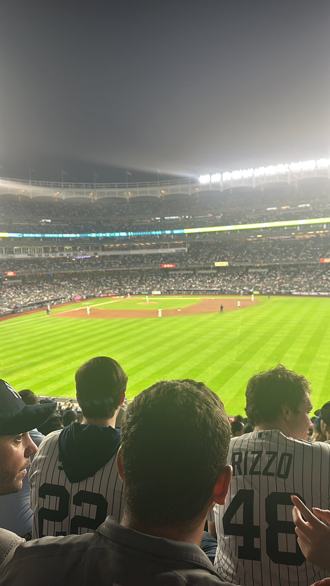 RR_Reaklessness's tweet photo. Night at the ball park with the crew https://t.co/F4vJlBU2yv