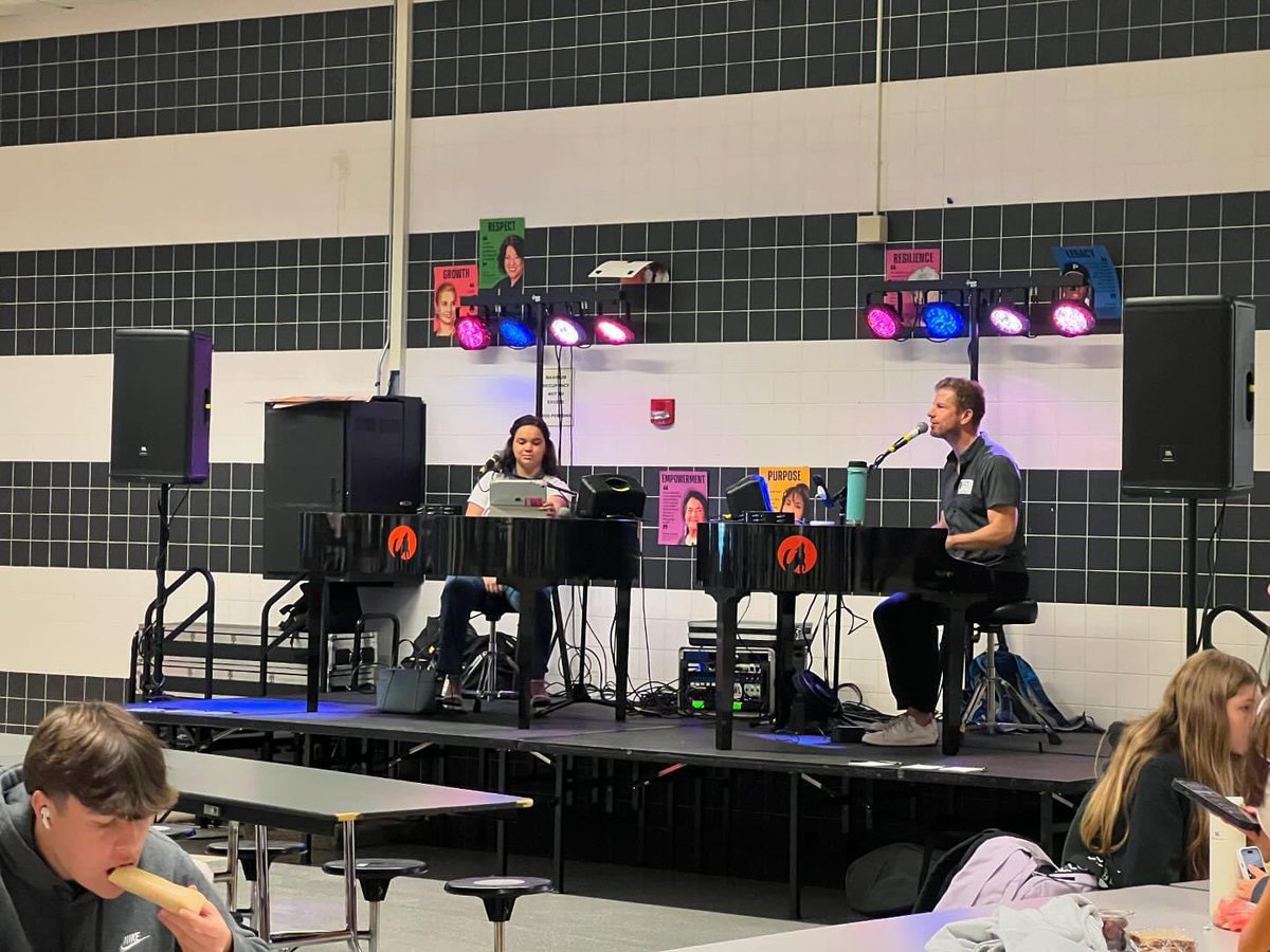 Homecoming week and Dueling Pianos today in the commons!!  Great vibe during lunch- shout out to <a href="/NicoleLeibfried/">Nicole Leibfried</a> @AASSWMongan and <a href="/StaggStuCo/">AAS Student Council</a> for all of their hard work!! <a href="/StaggHighSchool/">Stagg High School</a>