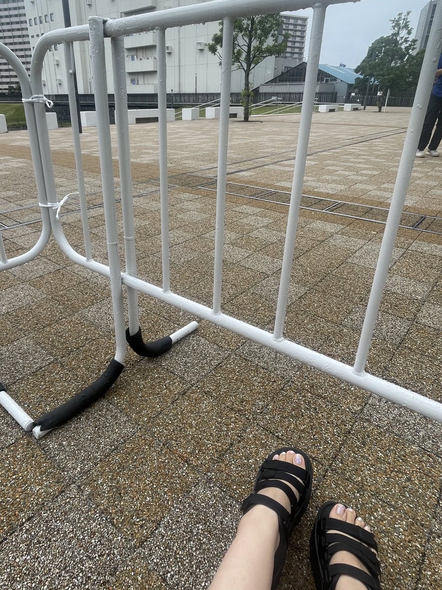 物販の列本当にわかりづらいから皆さんお気をつけて！正面玄関から入ってもめちゃめちゃ遠いです🥲

オリヴィア
#GUTSWorldTourTokyo  #OliviaRodrigo