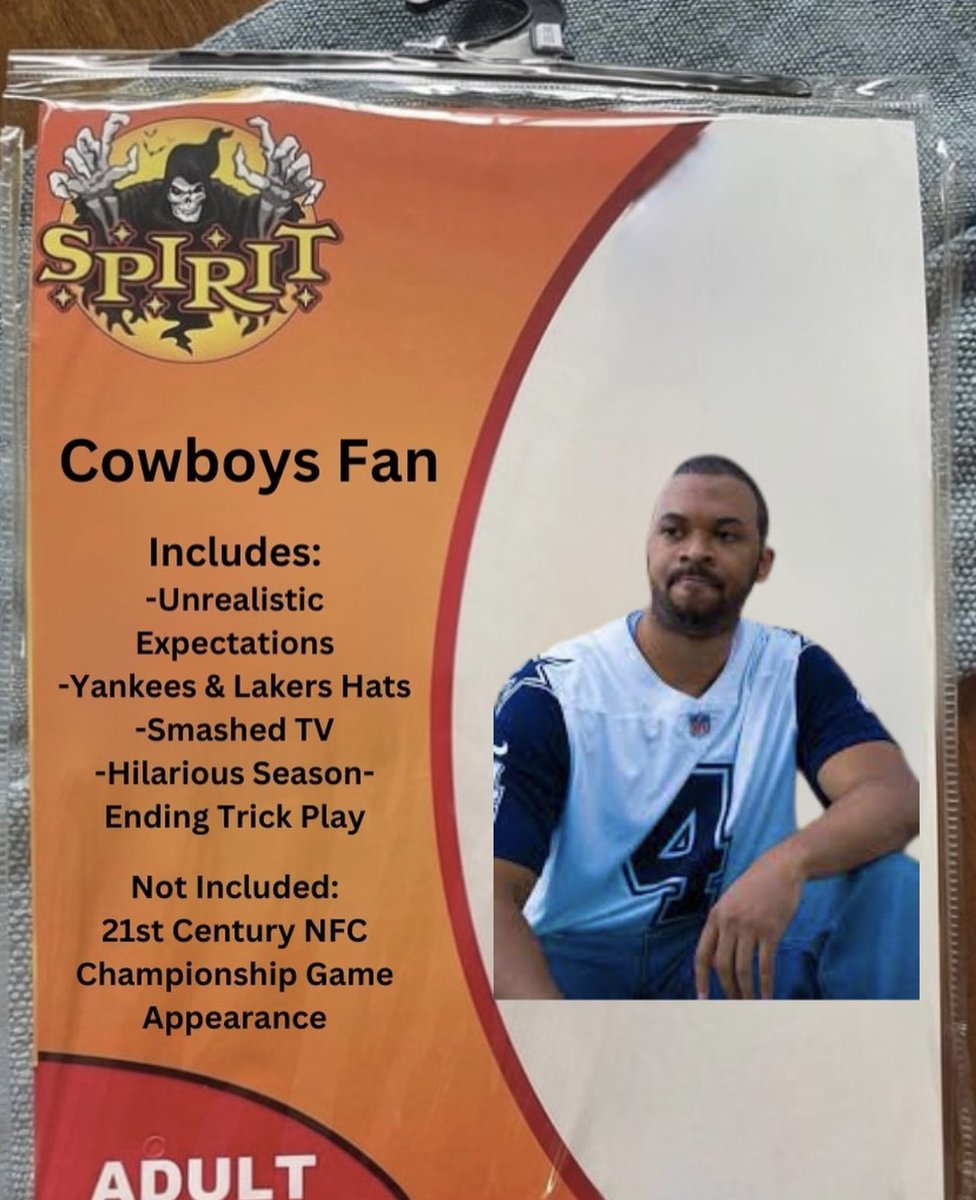 BirdzAndBeerz's tweet image. For anyone having a hard time deciding on a #Halloween costume, allow us to offer a suggestion. 

#DallasSucks #FlyEaglesFly