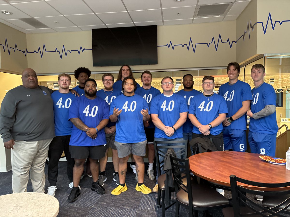 CoachBrianHill's tweet image. GSU Football Team representing 4.0 !!! Congrats fellas !!!