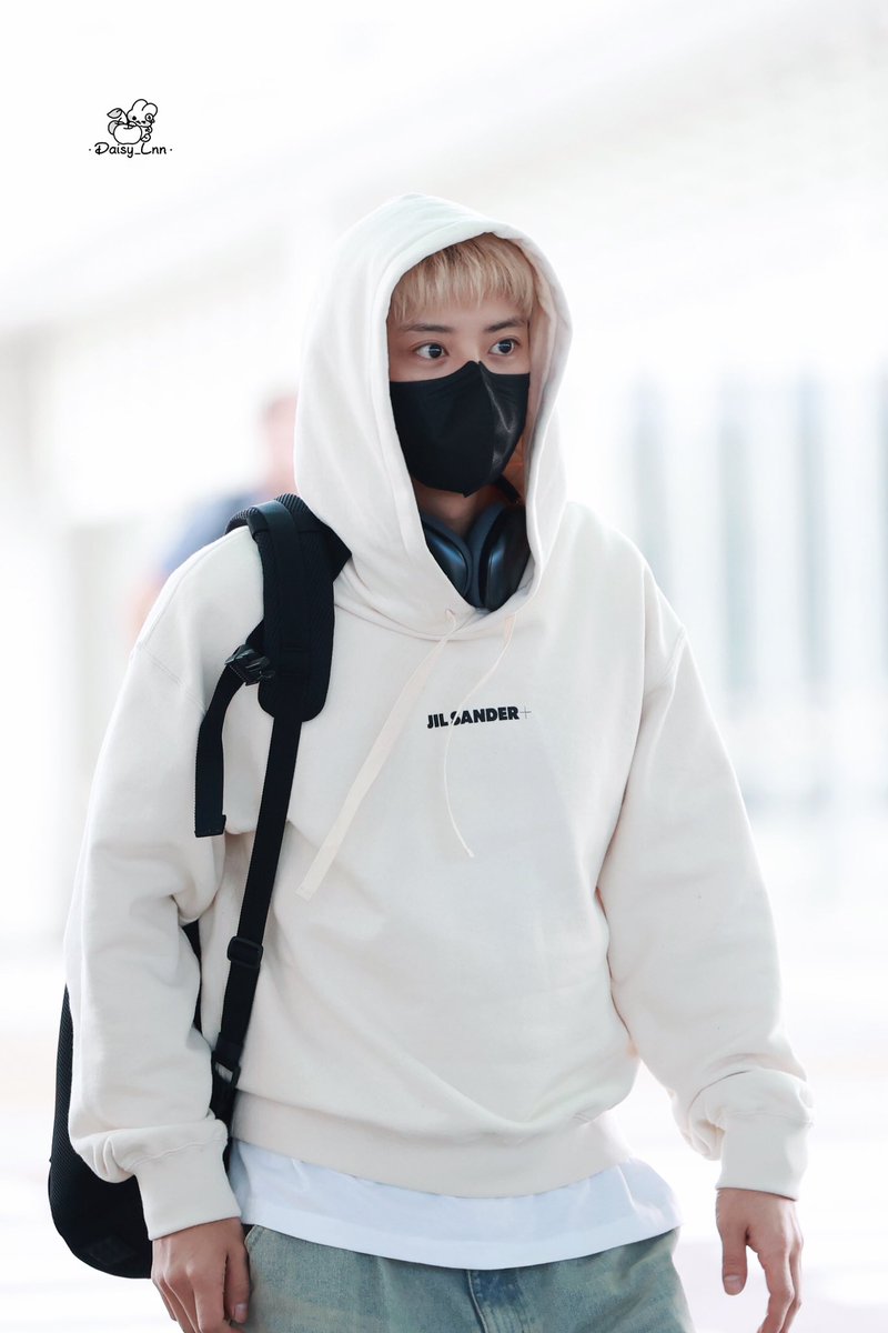 𝑫𝒂𝒊𝒔𝒚_𝑳𝒏𝒏. tweet media