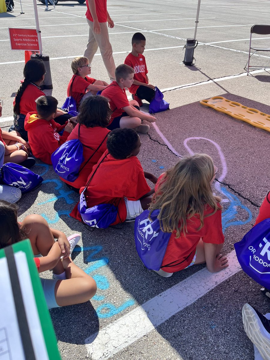 Yesterday 4th Grade Rockets got to visit the Careers on Wheels field trip opportunity put on by the district. They had a great time learning about different career paths and finding out how to achieve their goals! #career #futurejobs