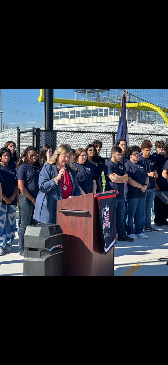 Veterans Memorial Football™️ tweet media