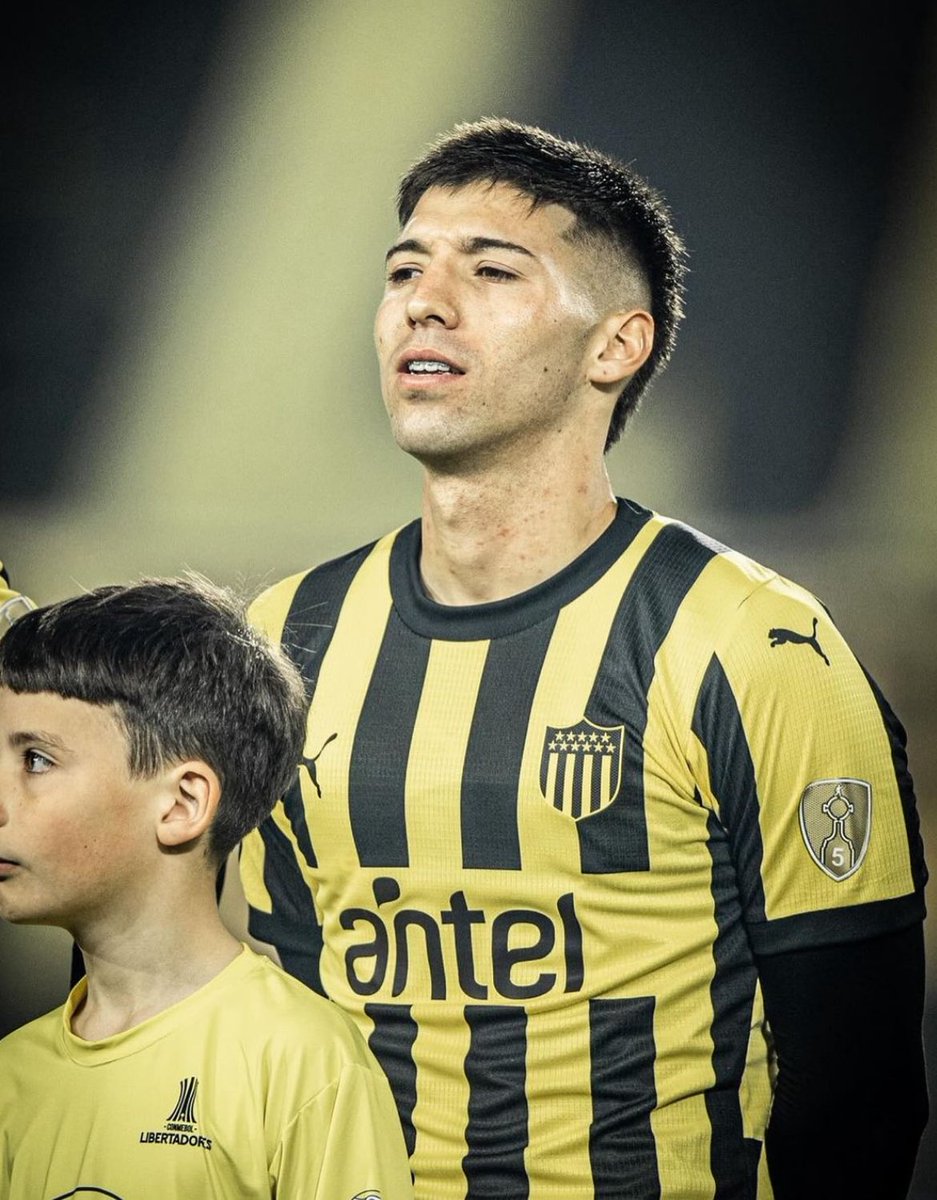 futbolscan's tweet image. 🌟🇺🇾 Damián García ganó TODOS sus duelos [7] vs Flamengo.

21 años.🪄