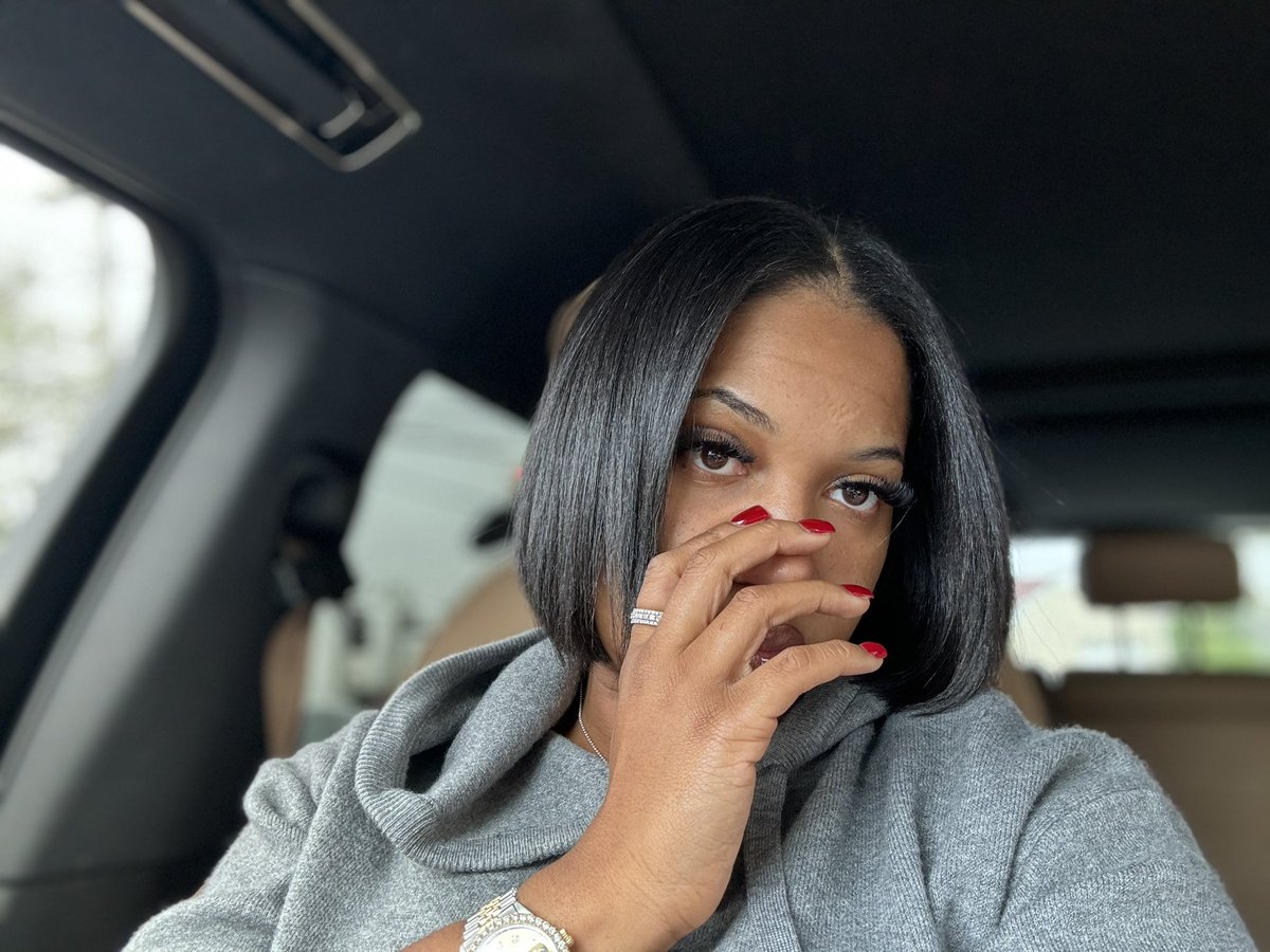 numeroun0_'s tweet photo. cut my hair today. 💇🏽‍♀️ https://t.co/QJxA5T3B72