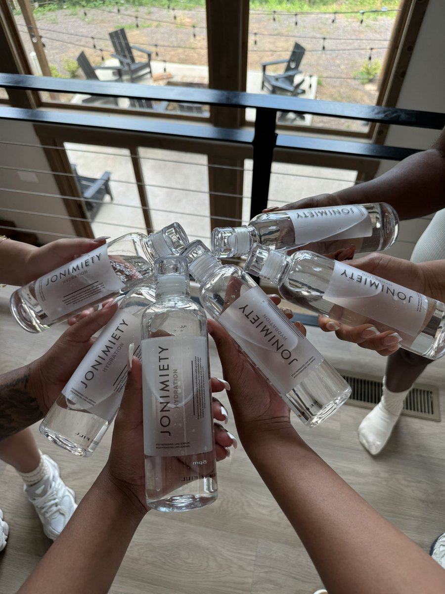 jordnelise's tweet image. The cutest retreat