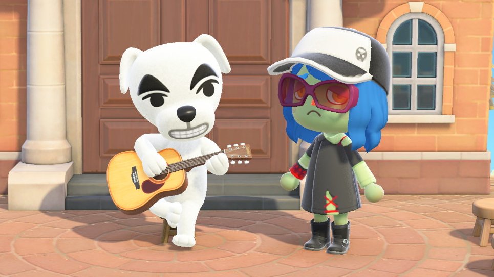vapor_eight's tweet photo. i tried to request a song but he just smiled at me like this the entire time and never said a word. never meet your heroes https://t.co/dtHxRGcBAC