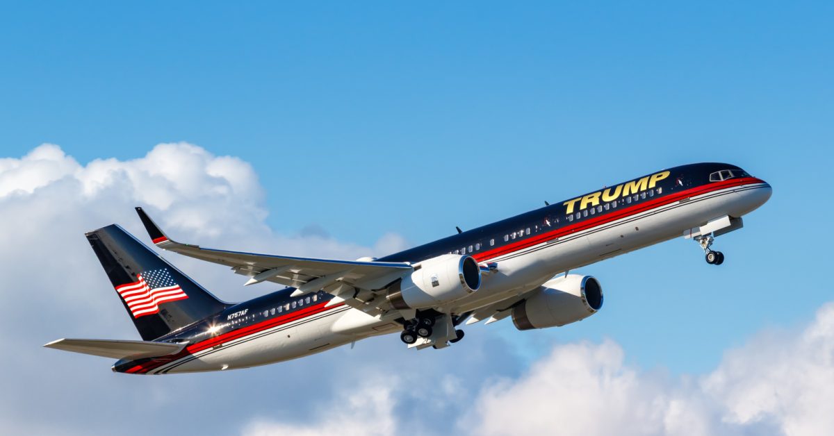 LarryJones's tweet photo. 🚨🚨HOLY SHLIT - BREAKING NEWS!🚨🚨

Two separate sources have reported that nine surface-to-air missiles have been smuggled into the U.S. through a New Mexico border point of entry.

The target of these weapons is allegedly President Trump's airplane, and they are intended for use by three teams operating within the U.S.

The authorities have been informed about this matter.

I am sharing this information in collaboration with Doc Pete Chambers, who has made this information public.

Is this why Kamala left the border open?