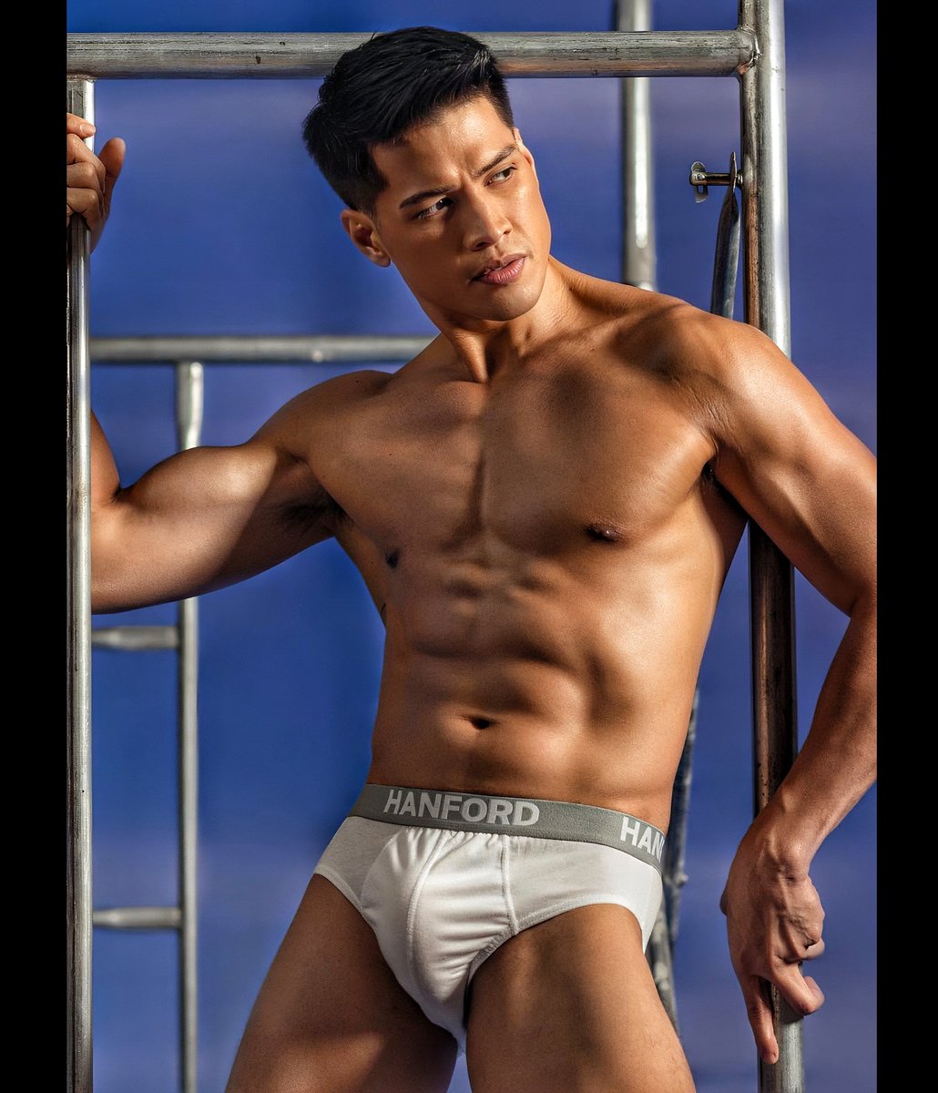 yummyboyssite's tweet photo. Hulmang hulma naman Papa Vin 🤤 https://t.co/VA3Vcf4hv4