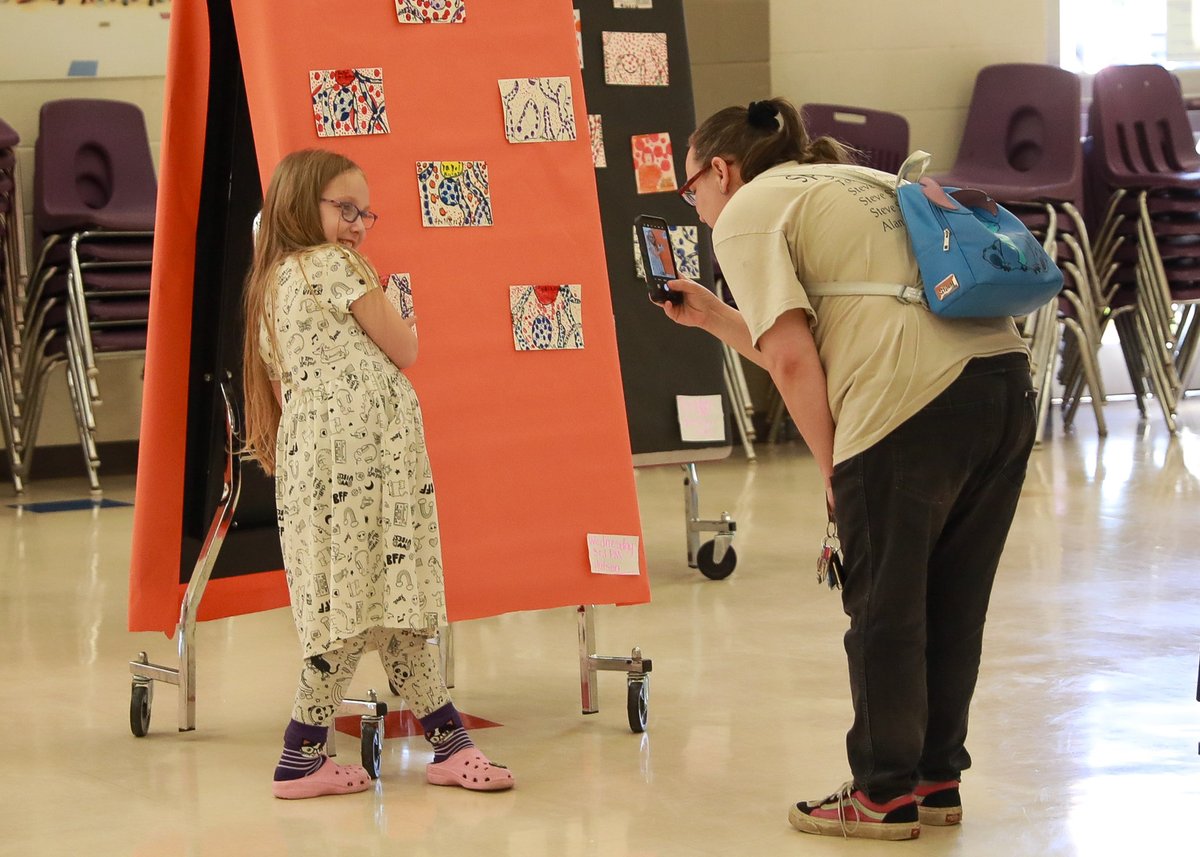 What a fun night at <a href="/aisvillage/">Alvarado Intermediate School</a> Family Night! #AlvaradoExcellence

📸 flic.kr/s/aHBqjBK6bS