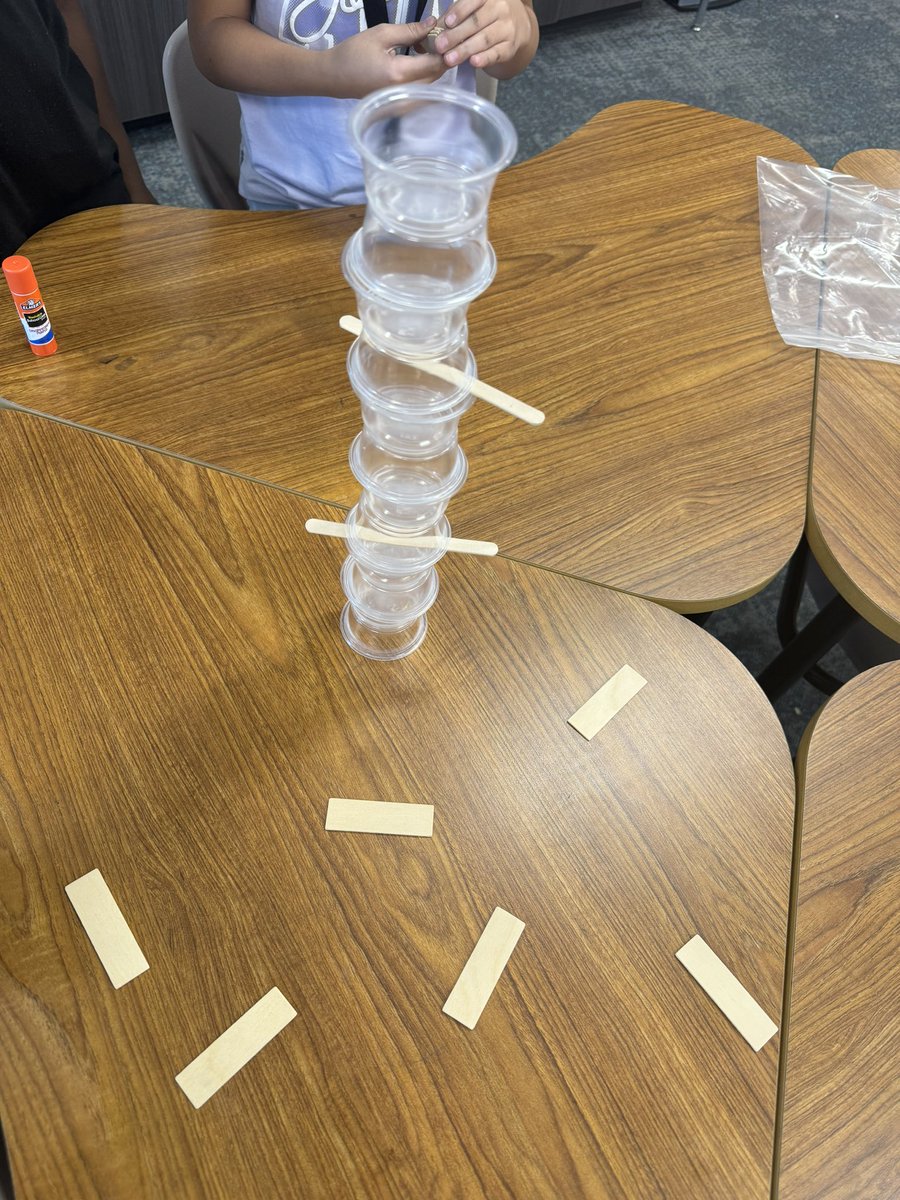 Our 3rd graders challenged themselves today in Science by building structures with plastic cups, popsicles sticks, and wood pieces <a href="/OLE_Leopards/">Leonard Elementary</a>