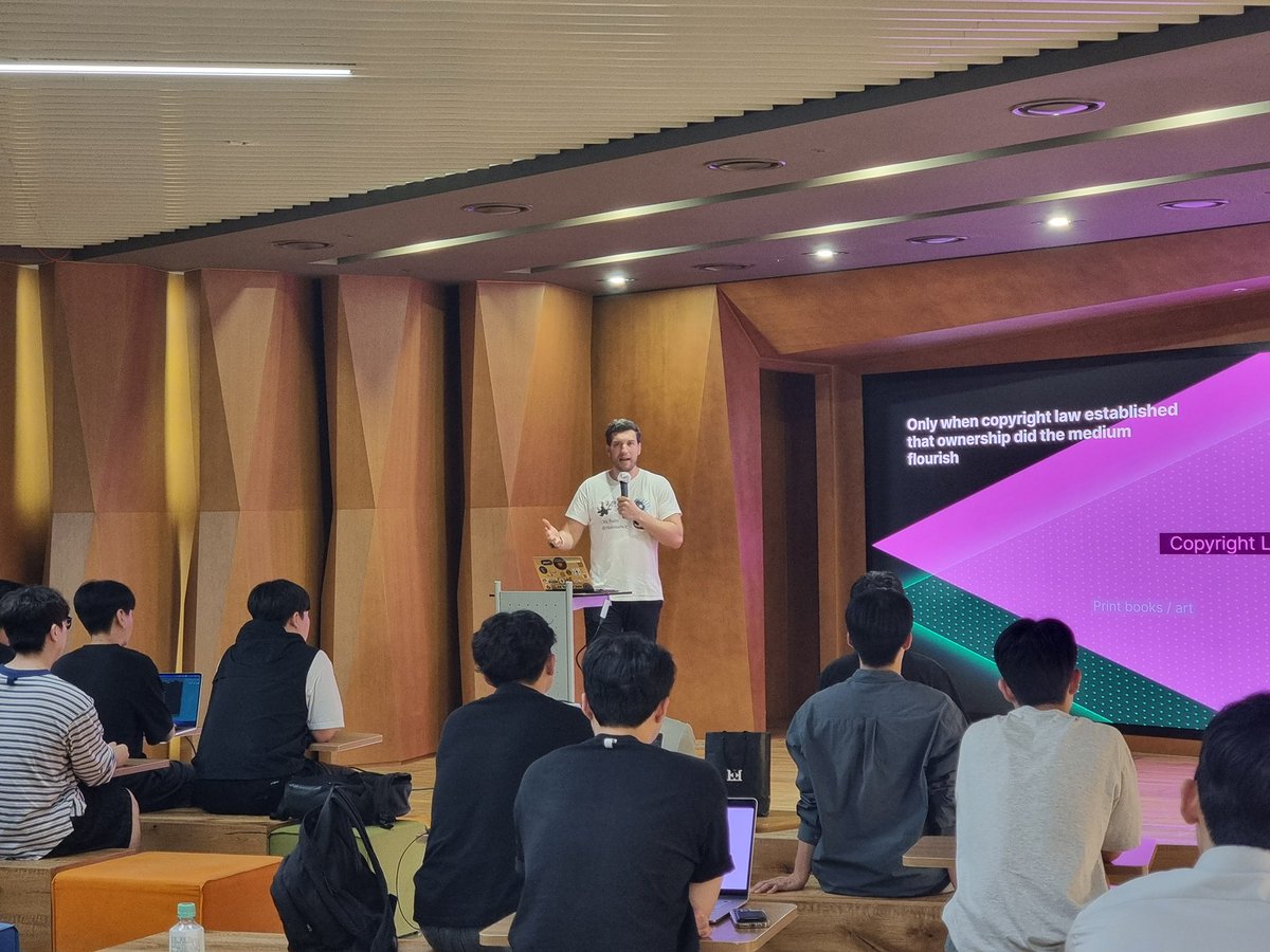 BlockchainValley tweet media