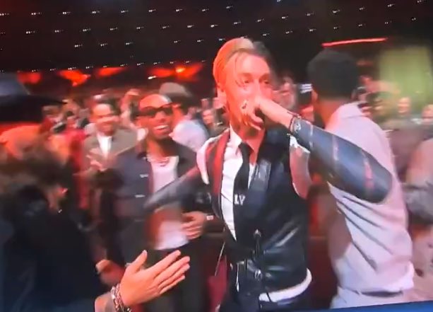 ofthemisery's tweet image. HIS FACE 🥹 COLSON WE ARE SO PROUD OF YOU &amp;amp; JELLY 🖤🤍 lonely road best crossover #EST4LIFE @machinegunkelly @JellyRoll615